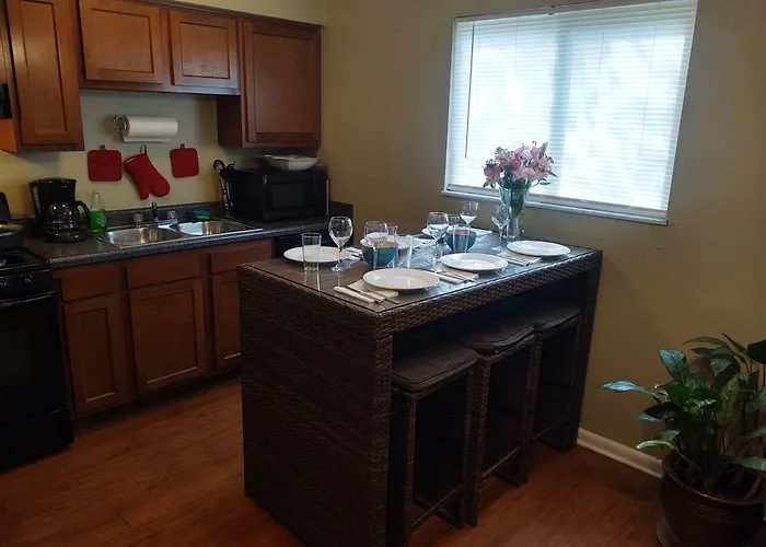 Short North/Osu Pet Friendly!